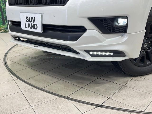 【TRDエアロ】人気のTRDエアロを装備!クルマの外観がよりスタイリッシュになり、街中で存在感あふれる1台に♪将来買い替える時にもリセールに影響しやすく、価値ある人気の装備です!