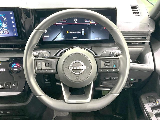 �y�����v�����X�e�A�����O�z�㎿�Ȋv���g�p���邱�ƂŁA��ɂ����������݂ƂĂ��^�]���₷���n���h���ł���