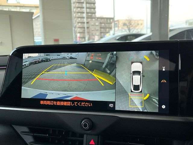 �y�p�m���~�b�N�r���[���j�^�[�z��p�̃J�����ɂ��A�ォ�猩���낵���悤�Ȏ��_��360�x�N���}�̎��͂��m�F���邱�Ƃ��ł��܂������p�������m�F���₷���A�����ꏊ�ł̐؂�Ԃ��⒓�Ԃ��X���[�Y�ɍs���܂��B