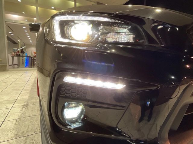 �yLED�w�b�h���C�g�z���V����ԑ��s�����ǍD�Ȏ��E���m�ۂ����S���ĉ^�]�ł��鍂�P�xLED�w�b�h���C�g�𑕔�!�_�����x�������A����d�͂��}�����Ă��܂��B