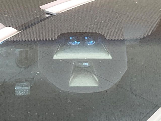 �y�V�e�B�u���[�L�A�N�e�B�u�V�X�e���z�ᑬ���s���ɑO���̎ԗ�����F�����A�Փ˂������Ȏ��͌x��ƃu���[�L�ŏՓˉ���Ɣ�Q�y�����A�V�X�g�B�����S�Ƀh���C�u�����y���݂��������܂��B