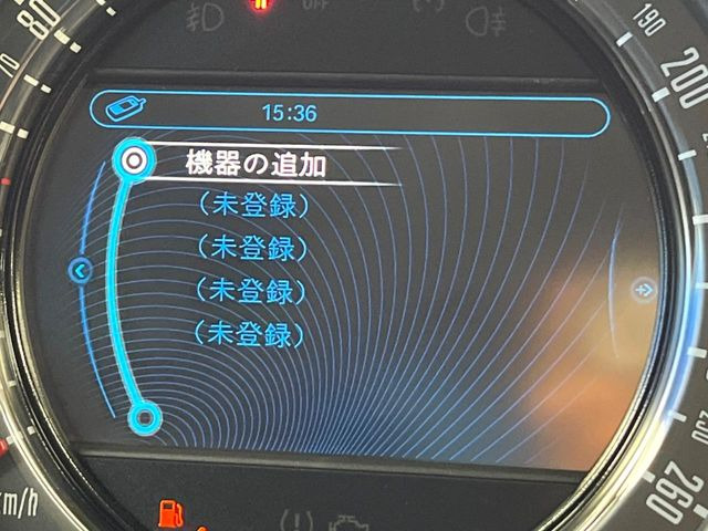 ��Bluetooth:���莝���̃X�}�[�g�t�H���ȂǂƐڑ����A�n���Y�t���[�ʘb��Տꊴ����~���[�W�b�N�Đ������y���݂��������܂��B�����ڑ��ł��̂Ŕς킵��������܂����