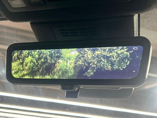 �y�f�W�^���C���i�[�~���[�z��Ȃ̑傫�ȉו��⓯��҂Ō�����m�F���Â炢���ł����S!�J�������B�e�����ԗ�����̉f�������[���~���[���ɕ\���B�N���A�Ȏ��E�ŏ󋵂̊m�F���\�ł�!