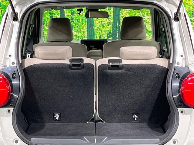 ���i�̂���������ʋ΁A���}���ɏ\���ȉ׎��X�y�[�X���m�ۂ��Ă���܂��B�Z�J���h�V�[�g��|���ƁA�傫�ȉו��̐ύڂ��\�ł���