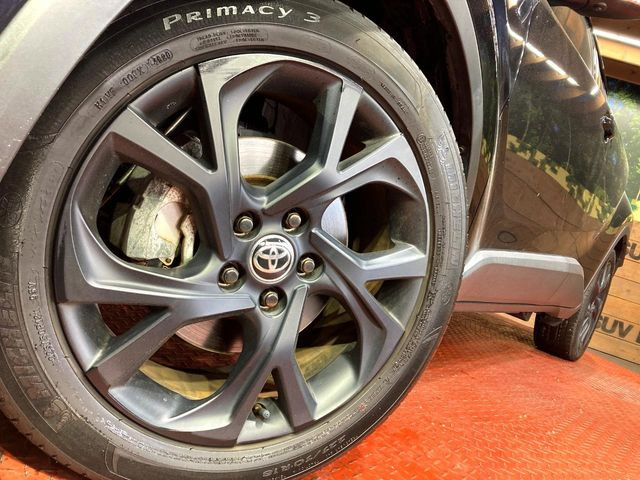 �y����18�C���`�A���~�z�C�[���z�O�ςɃ}�b�`���������A���~�z�C�[���𑕒����Ă���܂��B�e��ЊO�A���~�z�C�[����A�X�^�b�h���X�^�C�����戵�����Ă���܂��B���񂲑��k����������