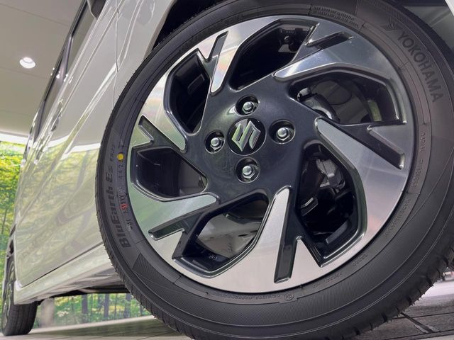 �y����15�C���`�A���~�z�C�[���z�O�ςɃ}�b�`���������A���~�z�C�[���𑕒����Ă���܂��B�e��ЊO�A���~�z�C�[����A�X�^�b�h���X�^�C�����戵�����Ă���܂��B���񂲑��k����������