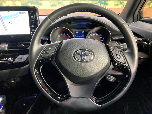 �y�����v�����X�e�A�����O�z�㎿�Ȋv���g�p���邱�ƂŁA��ɂ����������݂ƂĂ��^�]���₷���n���h���ł���