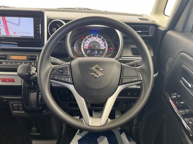 �y�X�e�A�����O�X�C�b�`�z�^�]���A�O������ڐ������炷���ƂȂ��A�I�[�f�B�I���̑��삪�\�ȕ֗��@�\!���S&���K�ȃh���C�u�����o���Ă���܂���