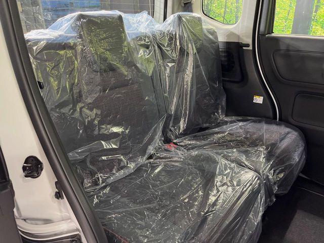 ���i���ȃI���W�i���t���A�}�b�g���I�v�V�����ɂĂ��p�ӂ��Ă���܂��B���D���ȃf�U�C����J���[�����Ԃɍ��킹�đI��ł����������Ƃ��ł��܂���