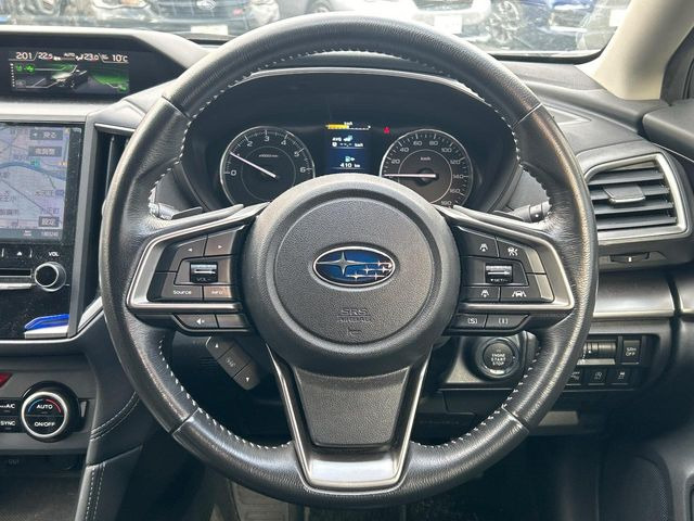 �y�����v�����X�e�A�����O�z�㎿�Ȋv���g�p���邱�ƂŁA��ɂ����������݂ƂĂ��^�]���₷���n���h���ł���