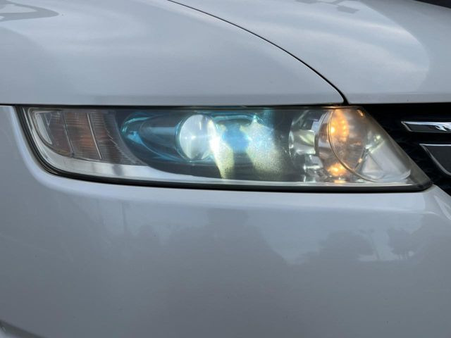 �yHID�w�b�h���C�g�z���ɖ��邭�O�����Ƃ炵�Ă����̂ŁA���V����Ԃ̑��s�������E�ǍD�ň��S���Ă���肢�������܂��B