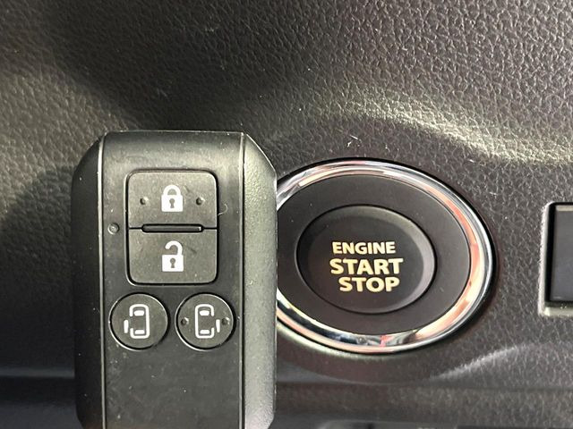 �y�L�[���X�X�^�[�g�V�X�e���z�J�o����|�P�b�g�ɓ��ꂽ�܂܂ł��h�A�̎{���E�������\�ȃX�}�[�g�L�[�𑕔��B�G���W���̃I���E�I�t�����J�M�����o���K�v����������Ƃ��Ă��֗��ł���