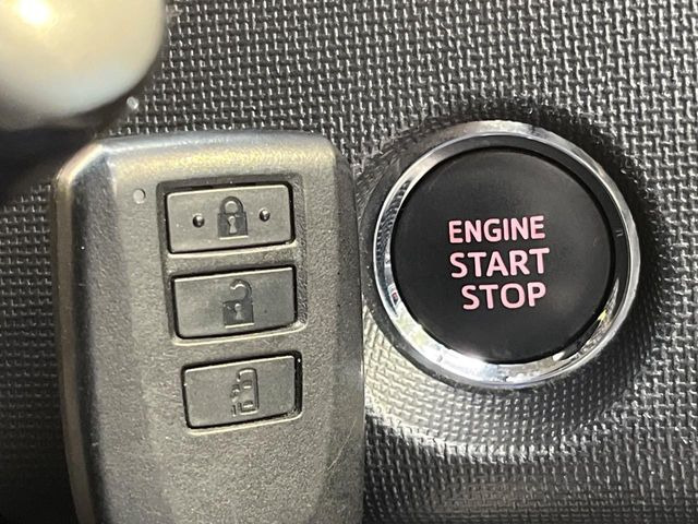 �y�X�}�[�g�L�[�z�J�o����|�P�b�g�ɓ��ꂽ�܂܂ł��h�A�̎{���E�������\�ȃX�}�[�g�L�[�𑕔��B�G���W���̃I���E�I�t�����J�M�����o���K�v����������Ƃ��Ă��֗��ł���