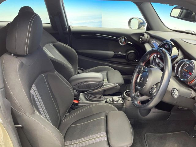 ���V�[�g�̎g�p��:�j��E�ւ�������Ȃ��A�����̒ʂ肫�ꂢ�ȏ�Ԃ��ێ����Ă���܂��B�܂��A�����N���[�j���O�E�R�[�e�B���O�����p�����������܂��B