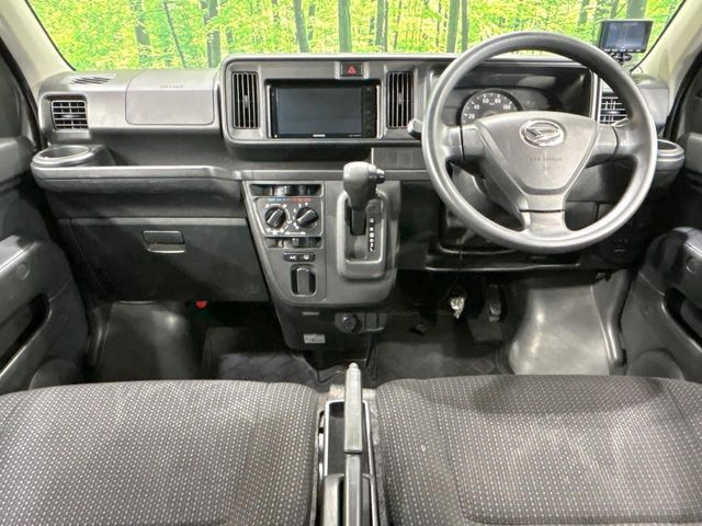 �O���[�v���݌ɐ���30,000��!!�S���̌n��X���烁�[�J�[�E�Ԏ��킸���Љ�o����̂ŁA���Ȃ��Ƀs�b�^���̂��Ԃ�������͂��ł���܂��͂��₢���킹��������