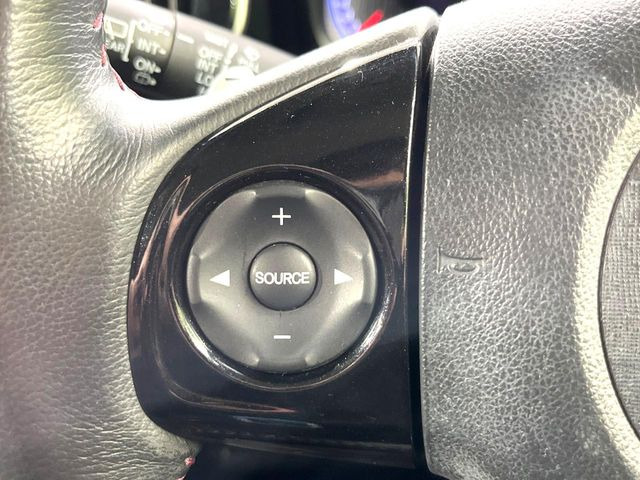 �y�X�e�A�����O�X�C�b�`�z�^�]���A�O������ڐ������炷���ƂȂ��A�I�[�f�B�I���̑��삪�\�ȕ֗��@�\!���S&���K�ȃh���C�u�����o���Ă���܂���