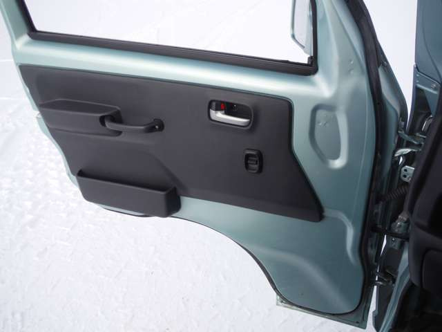 ���X�͎Ԃ̕i���Ɏ��M�������Ă��܂�!�Ȃ̂ŁA���܂��܂Ȋp�x����70���ȏ�̂��ʐ^�ڂ��Ă��܂��B