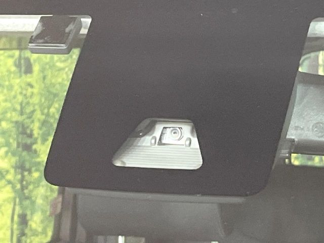 �y�X�}�[�g�A�V�X�g�z���s���ɑO���̎ԗ�����F�����A�Փ˂������Ȏ��͌x��ƃu���[�L�ŏՓˉ���Ɣ�Q�y�����A�V�X�g�B�����S�Ƀh���C�u�����y���݂��������܂��B