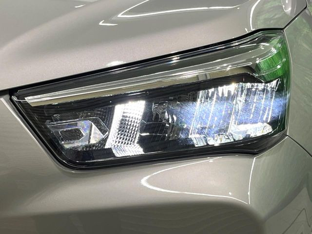 �yLED�w�b�h���C�g�z���V����ԑ��s�����ǍD�Ȏ��E���m�ۂ����S���ĉ^�]�ł��鍂�P�xLED�w�b�h���C�g�𑕔�!�_�����x�������A����d�͂��}�����Ă��܂��B