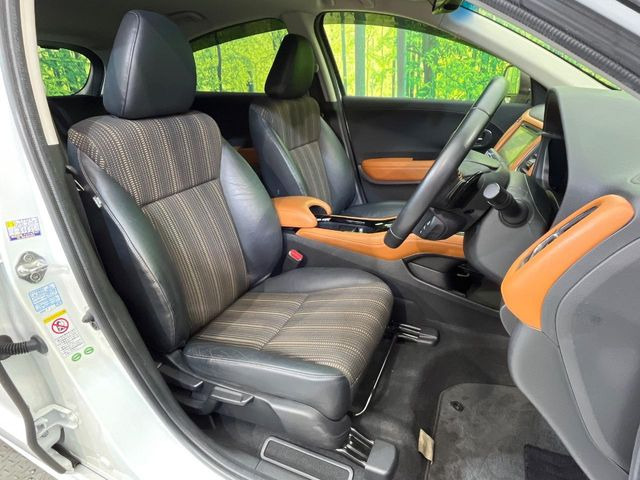 �y�n�[�t���U�[�V�[�g�z�������ƍ���S�n�𗼗������l�C�̃V�[�g���w�ʁE���ʂ̃t�@�u���b�N�f�ނ́A�ʋC���̗ǂ��⊊��ɂ����ɗD��Ă��܂��B�C���╞���ɍ��E���ꂸ���K�ɂ���肢�������܂��B