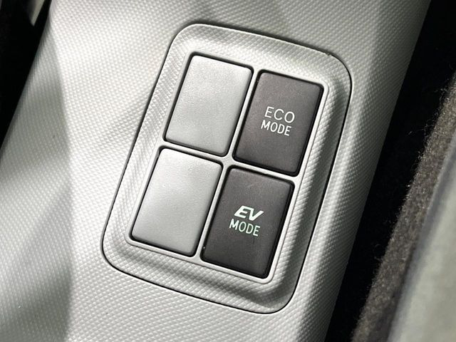 �y�h���C�u���[�h�X�C�b�`�z�R���t�H�[�g�ȏ�薡����X�|�[�e�B�ȏ�薡�܂ŃX�C�b�`��Ő؂�ւ��\�B�V�[����C���ɍ��킹�����[�h��I�ׂ΁A�����̃h���C�u������w�y�����Ȃ�܂���