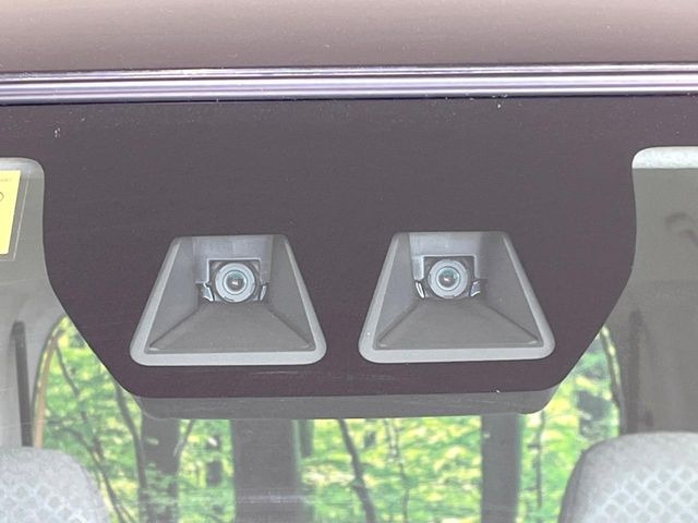 �y�X�}�[�g�A�V�X�g�z���s���ɑO���̎ԗ�����F�����A�Փ˂������Ȏ��͌x��ƃu���[�L�ŏՓˉ���Ɣ�Q�y�����A�V�X�g�B�����S�Ƀh���C�u�����y���݂��������܂��B