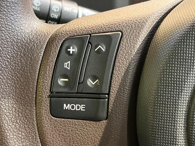 �y�X�e�A�����O�X�C�b�`�z�^�]���A�O������ڐ������炷���ƂȂ��A�I�[�f�B�I���̑��삪�\�ȕ֗��@�\!���S&���K�ȃh���C�u�����o���Ă���܂���