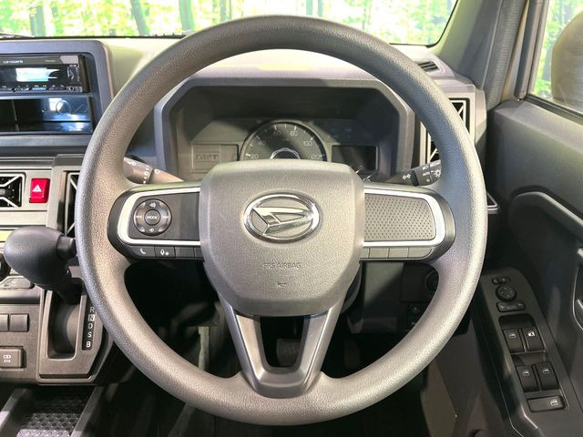 �y�X�e�A�����O�X�C�b�`�z�^�]���A�O������ڐ������炷���ƂȂ��A�I�[�f�B�I���̑��삪�\�ȕ֗��@�\!���S&���K�ȃh���C�u�����o���Ă���܂���