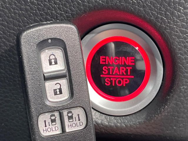 �y�L�[���X�X�^�[�g�V�X�e���z�J�o����|�P�b�g�ɓ��ꂽ�܂܂ł��h�A�̎{���E�������\�ȃX�}�[�g�L�[�𑕔��B�G���W���̃I���E�I�t�����J�M�����o���K�v����������Ƃ��Ă��֗��ł���