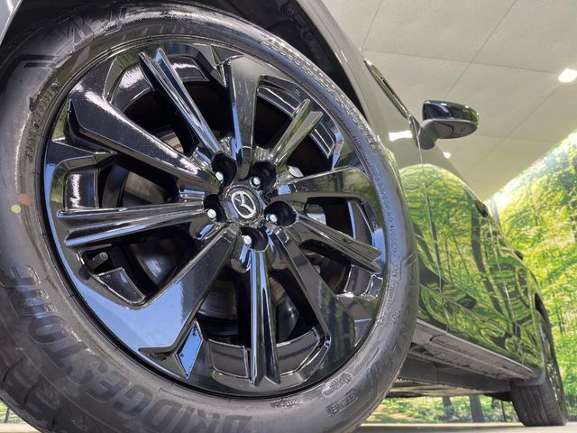 �y����20�C���`�A���~�z�C�[���z�O�ςɃ}�b�`���������A���~�z�C�[���𑕒����Ă���܂��B�e��ЊO�A���~�z�C�[����A�X�^�b�h���X�^�C�����戵�����Ă���܂��B���񂲑��k����������