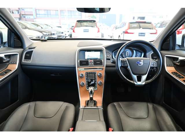 XC60T5 AWD クラシック 4WD