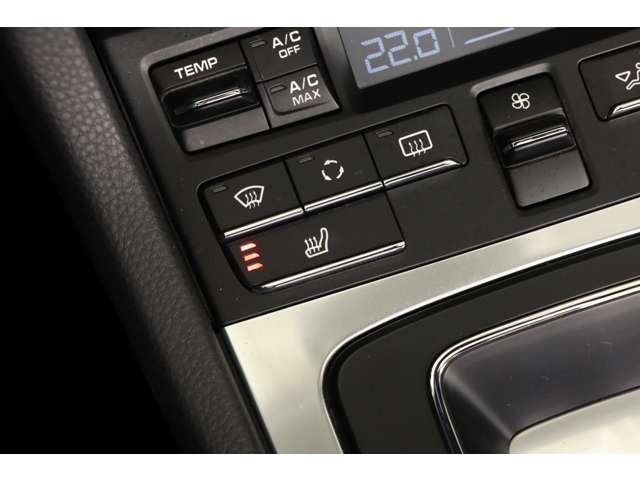 �����k�̌��ˍ����ɂĂ��Ԃ��V���[���[���ɂȂ��ꍇ���������܂��̂ŁA�����X�̍ۂ͂����X�\��𒸂��܂��ƍK���ł������܂��B�F�l�̂����X��S��肨�҂����Ă���܂��B