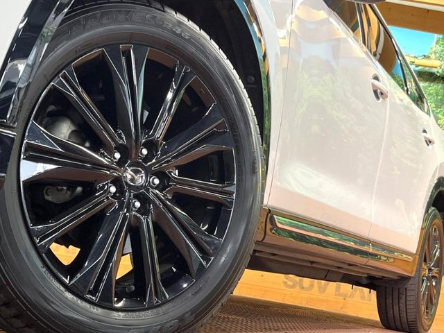 �y����19�C���`�A���~�z�C�[���z�O�ςɃ}�b�`���������A���~�z�C�[���𑕒����Ă���܂��B�e��ЊO�A���~�z�C�[����A�X�^�b�h���X�^�C�����戵�����Ă���܂��B���񂲑��k����������