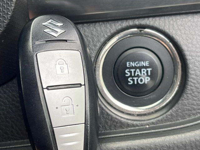 �y�L�[���X�X�^�[�g�V�X�e���z�J�o����|�P�b�g�ɓ��ꂽ�܂܂ł��h�A�̎{���E�������\�ȃX�}�[�g�L�[�𑕔��B�G���W���̃I���E�I�t�����J�M�����o���K�v����������Ƃ��Ă��֗��ł���