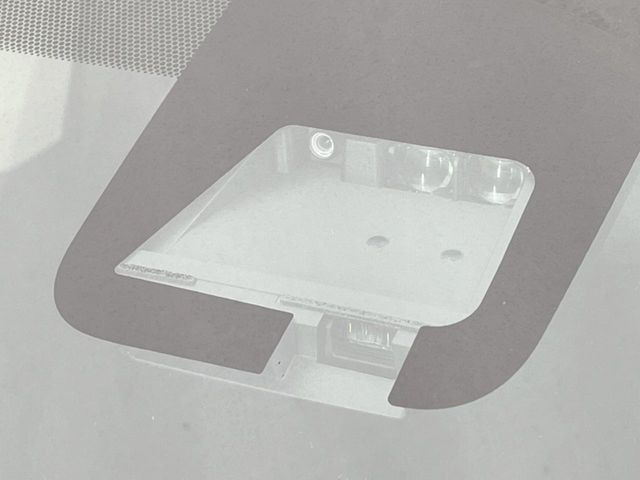 �y�g���^�Z�[�t�e�B�Z���X�z���s���ɑO���̎ԗ�����F�����A�Փ˂������Ȏ��͌x��ƃu���[�L�ŏՓˉ���Ɣ�Q�y�����A�V�X�g�B�����S�Ƀh���C�u�����y���݂��������܂��B