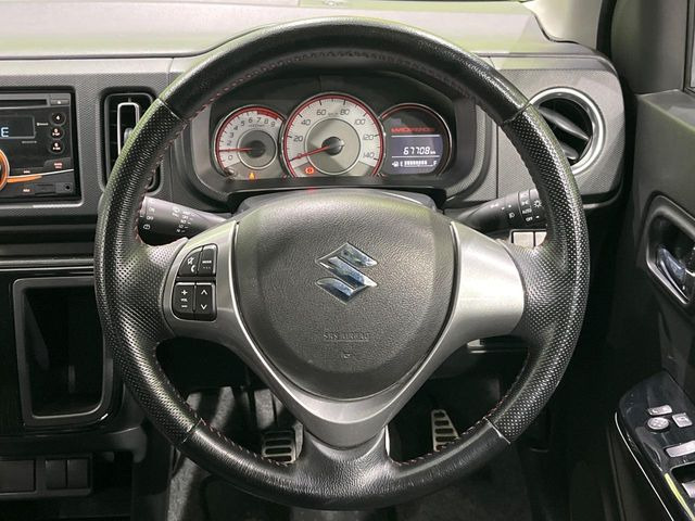 �y�����v�����X�e�A�����O�z�㎿�Ȋv���g�p���邱�ƂŁA��ɂ����������݂ƂĂ��^�]���₷���n���h���ł���