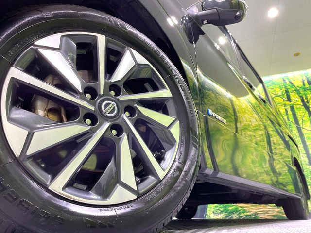 �y����16�C���`�A���~�z�C�[���z�O�ςɃ}�b�`���������A���~�z�C�[���𑕒����Ă���܂��B�e��ЊO�A���~�z�C�[����A�X�^�b�h���X�^�C�����戵�����Ă���܂��B���񂲑��k����������