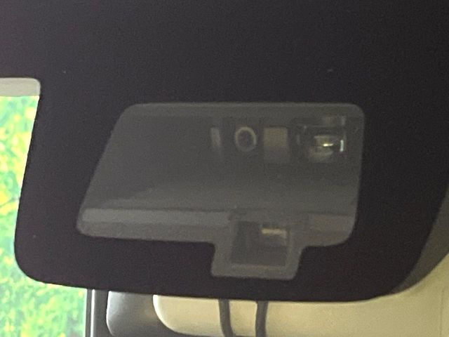 �y�X�Y�L �Z�[�t�e�B�T�|�[�g�z���s���ɑO���̎ԗ�����F�����A�Փ˂������Ȏ��͌x��ƃu���[�L�ŏՓˉ���Ɣ�Q�y�����A�V�X�g�B�����S�Ƀh���C�u�����y���݂��������܂��B