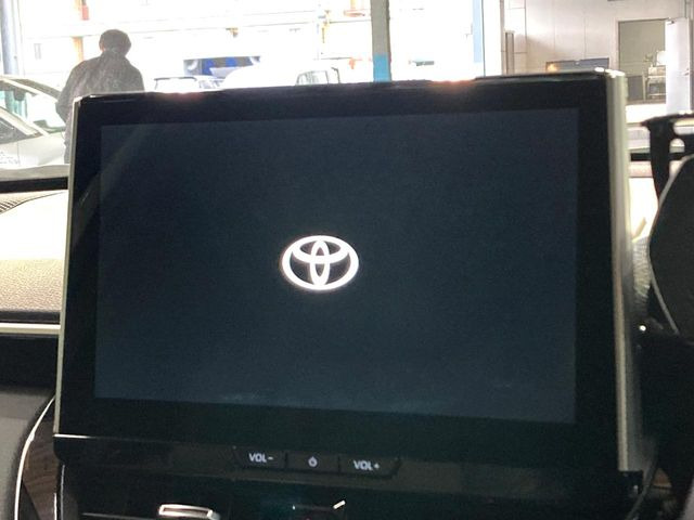 �y10.5�C���`�i�r�z�������ƃC���p�N�g�̂�����ʃi�r�𑕔��B�e��I�[�f�B�I����͂������A�X�}�z�A�g���ł��闘�֐��̍����i�r�ł���