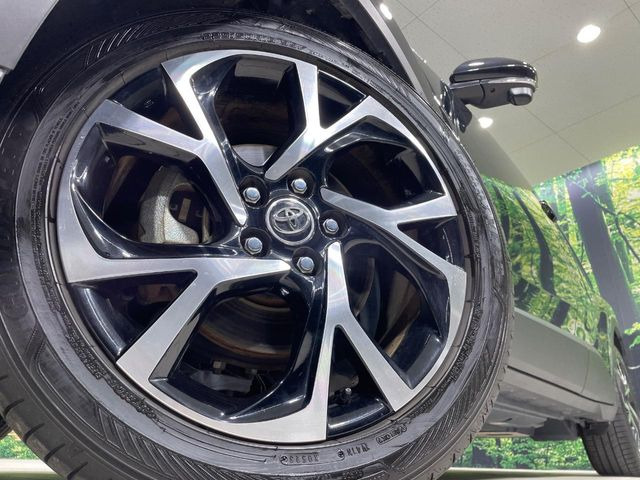 �y����18�C���`�A���~�z�C�[���z�O�ςɃ}�b�`���������A���~�z�C�[���𑕒����Ă���܂��B�e��ЊO�A���~�z�C�[����A�X�^�b�h���X�^�C�����戵�����Ă���܂��B���񂲑��k����������