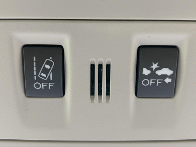 �y�A�C�T�C�g�z�O���̎ԗ��������m���A�Փ˂������Ȏ��͌x��Œ��ӂ𑣂��A�u���[�L�𓥂ޗ͂��T�|�[�g�B�u���[�L�𓥂߂Ȃ������ꍇ�͏Փ˔�Q�y���u���[�L���쓮�A�Փˉ�����T�|�[�g���܂��B