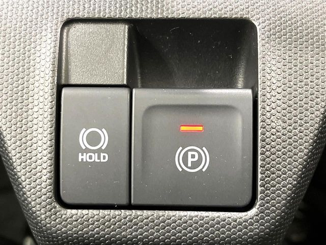 �y�I�[�g�u���[�L�z�[���h�z�M���҂���a�؂Œ�Ԏ��Ƀu���[�L���瑫�𗣂��Ă��A��~��Ԃ�ێ����Ă���܂��B�O�i����Ƃ��̓A�N�Z���𓥂߂Ύ����ŉ��������̂ň��S��X���^�]���y�ɂȂ�܂���