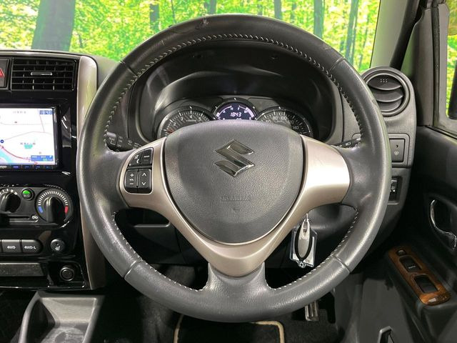 �y�X�e�A�����O�X�C�b�`�z�^�]���A�O������ڐ������炷���ƂȂ��A�I�[�f�B�I���̑��삪�\�ȕ֗��@�\!���S&���K�ȃh���C�u�����o���Ă���܂���