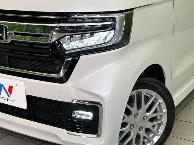 �yLED�w�b�h���C�g�z���V����ԑ��s�����ǍD�Ȏ��E���m�ۂ����S���ĉ^�]�ł��鍂�P�xLED�w�b�h���C�g�𑕔�!�_�����x�������A����d�͂��}�����Ă��܂��B