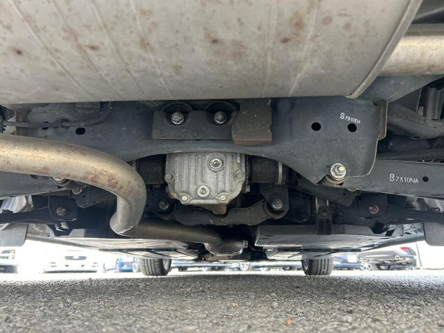 ����肪���ꂢ�Ȃ����ɁA�h�K���H�̎{�H���I�X�X���B�~��n��͂������A���ݕ��ɂ��Z���̕���A��Ń}�����E�E�B���^�[�X�|�[�c���������ɑ�ύD�]���������Ă���܂��B