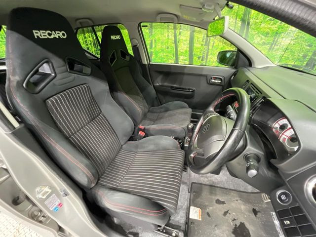 �^�]�ȃV�[�g���͎g�p�������Ȃ��A�ǍD�ȏ�ԂƂȂ��Ă��܂��B���J�Ɏg���Ă������Ƃ��悭�킩��܂��ˁB