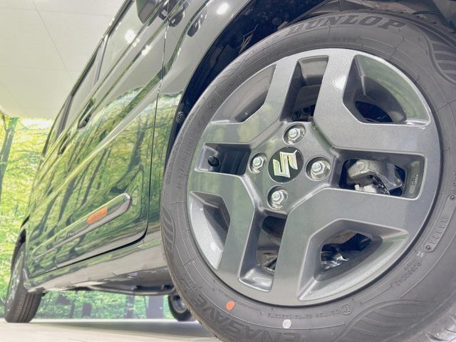 �y14�C���`�A���~�z�C�[���z�O�ςɃ}�b�`�����A���~�z�C�[���𑕒����Ă���܂��B�e��A���~�z�C�[����A�X�^�b�h���X�^�C�����戵�����Ă���܂��B���񂲑��k����������