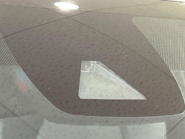 �y�g���^�Z�[�t�e�B�Z���X�z���s���ɑO���̎ԗ�����F�����A�Փ˂������Ȏ��͌x��ƃu���[�L�ŏՓˉ���Ɣ�Q�y�����A�V�X�g�B�����S�Ƀh���C�u�����y���݂��������܂��B