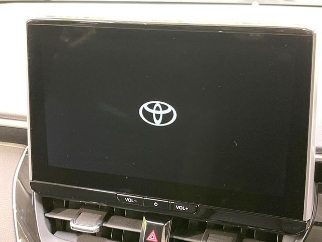 �y10.5�C���` �f�B�X�v���C�I�[�f�B�I�z���ʂ̃f�B�X�v���C��AppleCarPlay��AndroidAuto�����p�\�B�傫�ȉ�ʂŃX�}�z�i�r�A�v���������p���������܂���