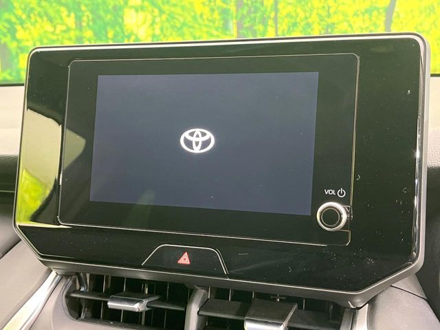 �y8�C���` �f�B�X�v���C�I�[�f�B�I�z���ʂ̃f�B�X�v���C��AppleCarPlay��AndroidAuto�����p�\�B�傫�ȉ�ʂŃX�}�z�i�r�A�v���������p���������܂���